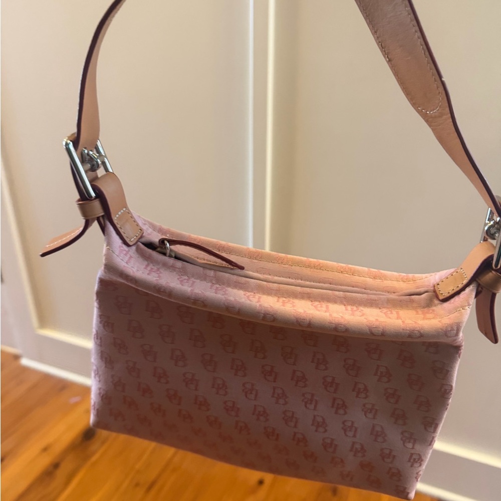 Dooney & Bourke Pink Shoulder Bag